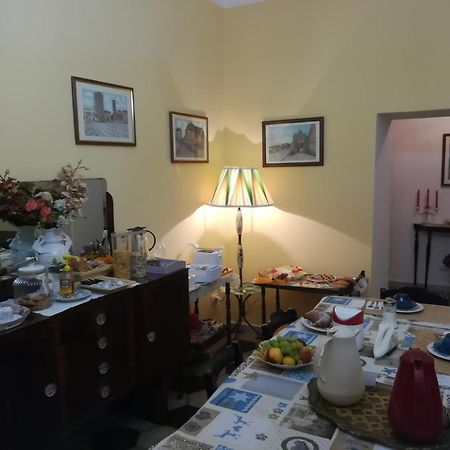 Angelina Antica Dimora Bed & Breakfast แตร์ราชินา ภายนอก รูปภาพ